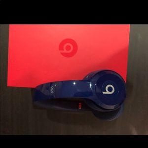 Beats solo 2 blue